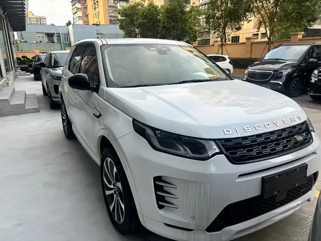 Land Rover Discovery Sport — фото 1