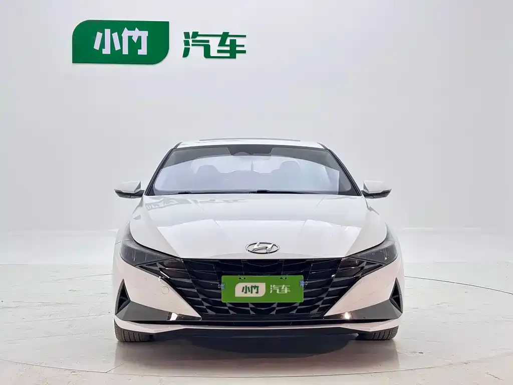Hyundai Elantra — фото 7