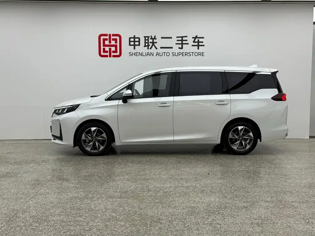 GAC Motor Trumpchi M6 — фото 7
