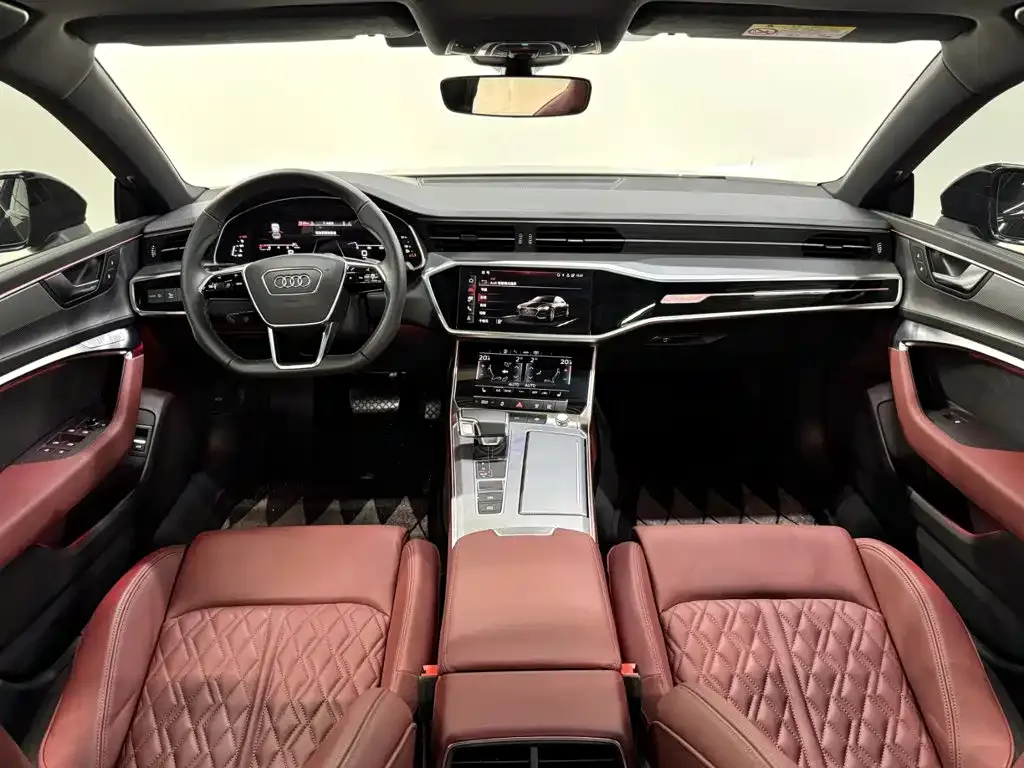 Audi A7L — фото 10