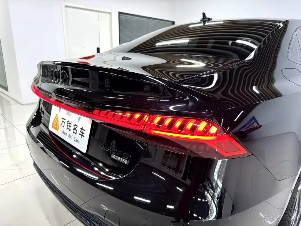 Audi A7L — фото 4