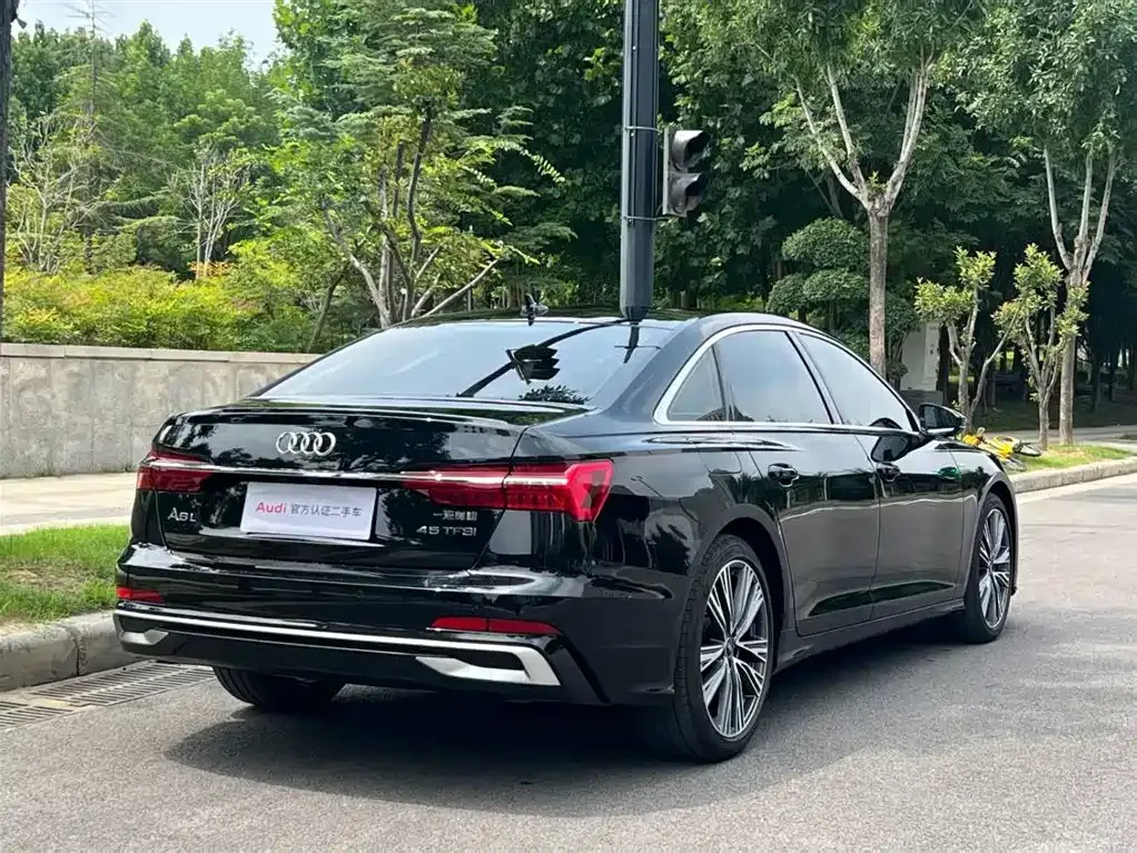 Audi A6L — фото 6