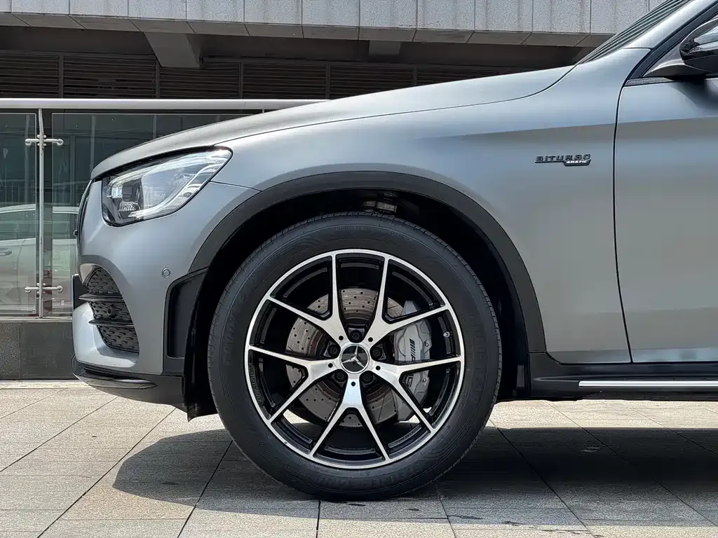 Mercedes-Benz GLC AMG — фото 5