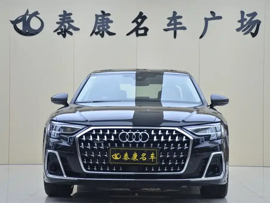 Audi A8 — фото 7