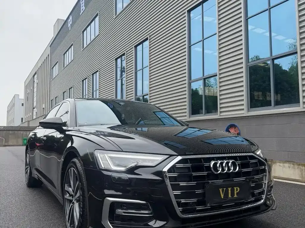 Audi A6L — фото 8