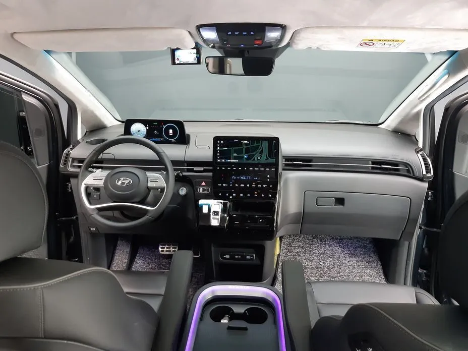 Hyundai Staria — фото 3