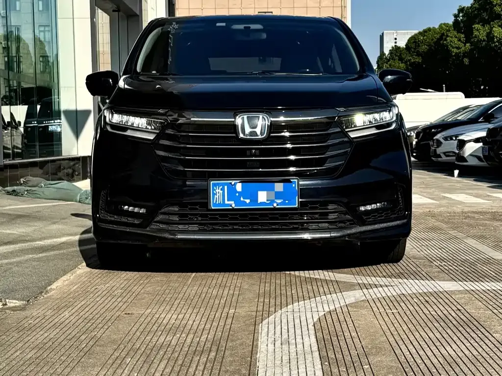 Honda Odyssey — фото 2
