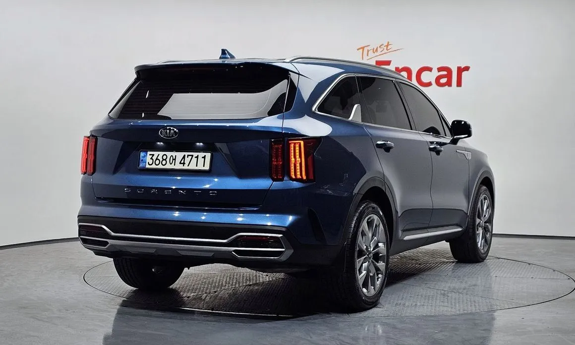 Kia Sorento — фото 10