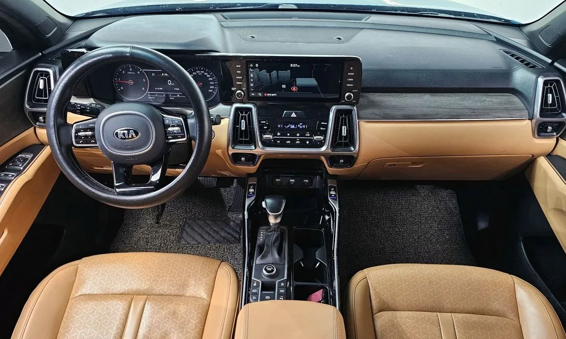 Kia Sorento — фото 6