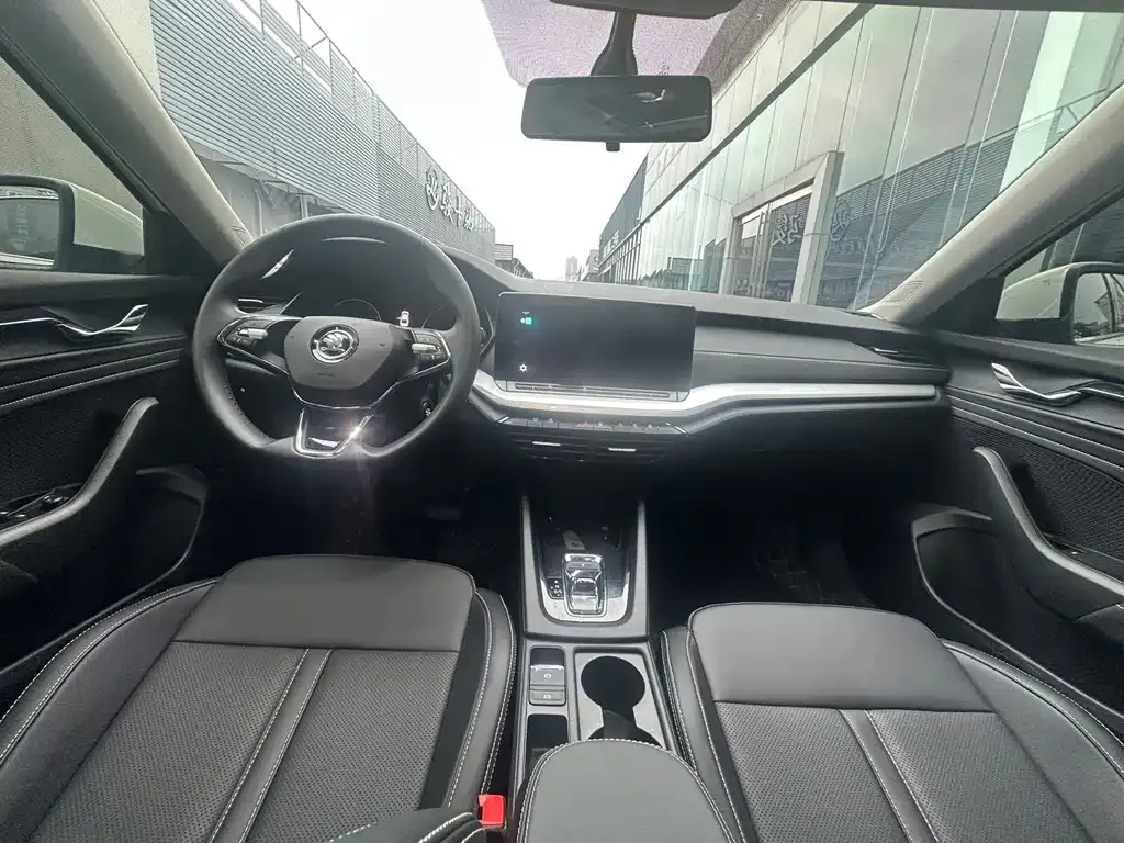 Skoda Octavia — фото 4