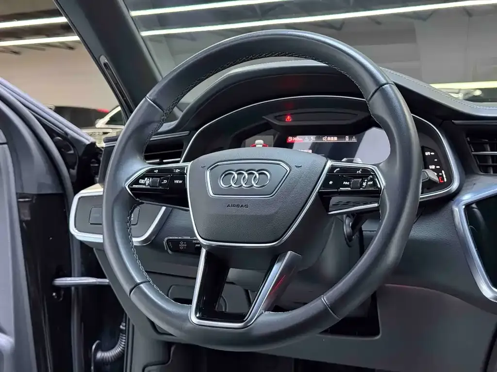 Audi A6L — фото 7