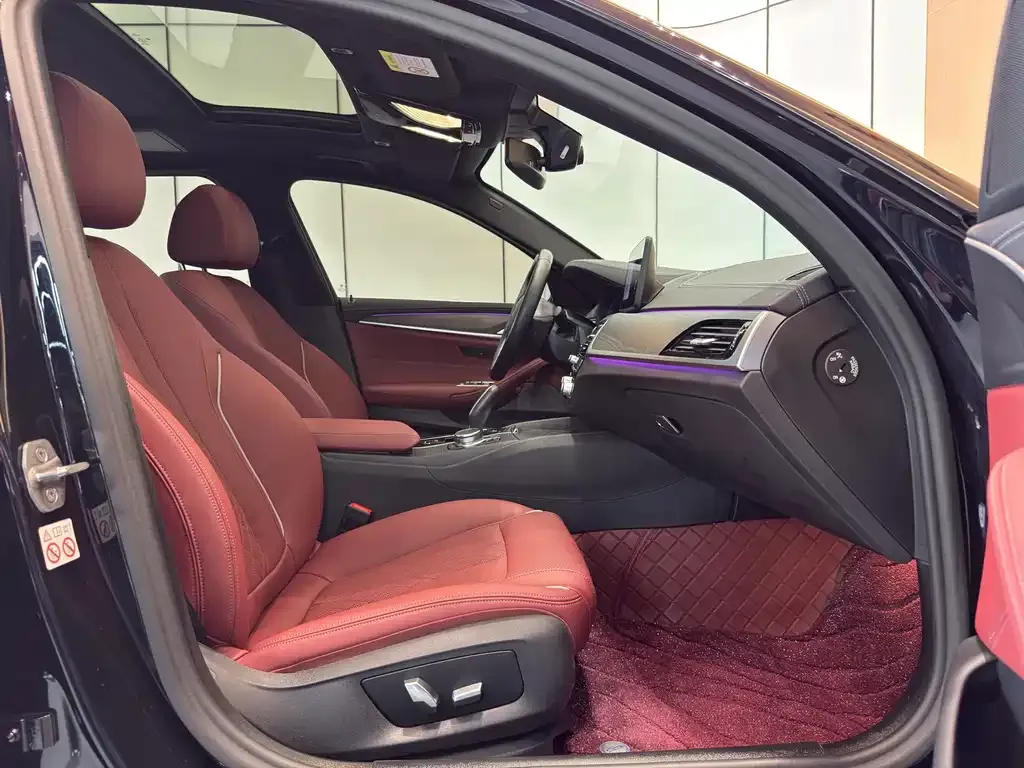 BMW 5 Series New Energy — фото 9