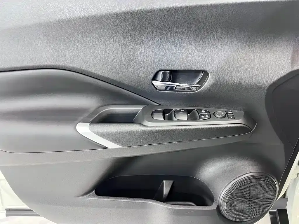Nissan Kicks — фото 8