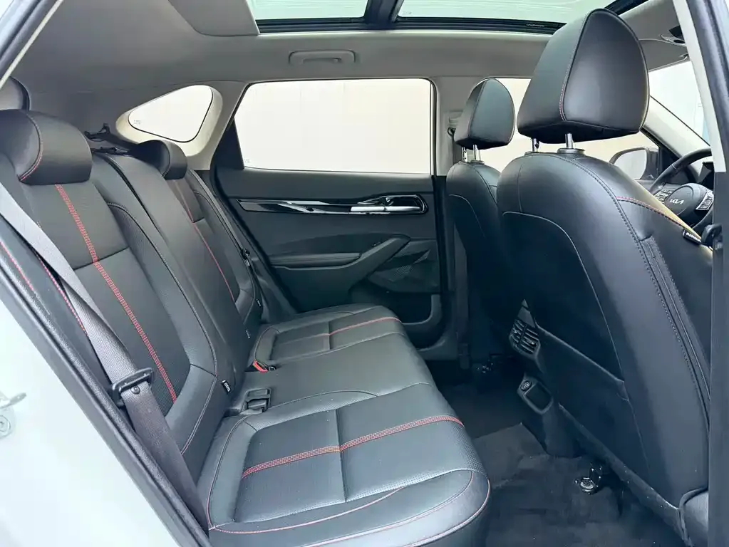 Kia KX3 — фото 3