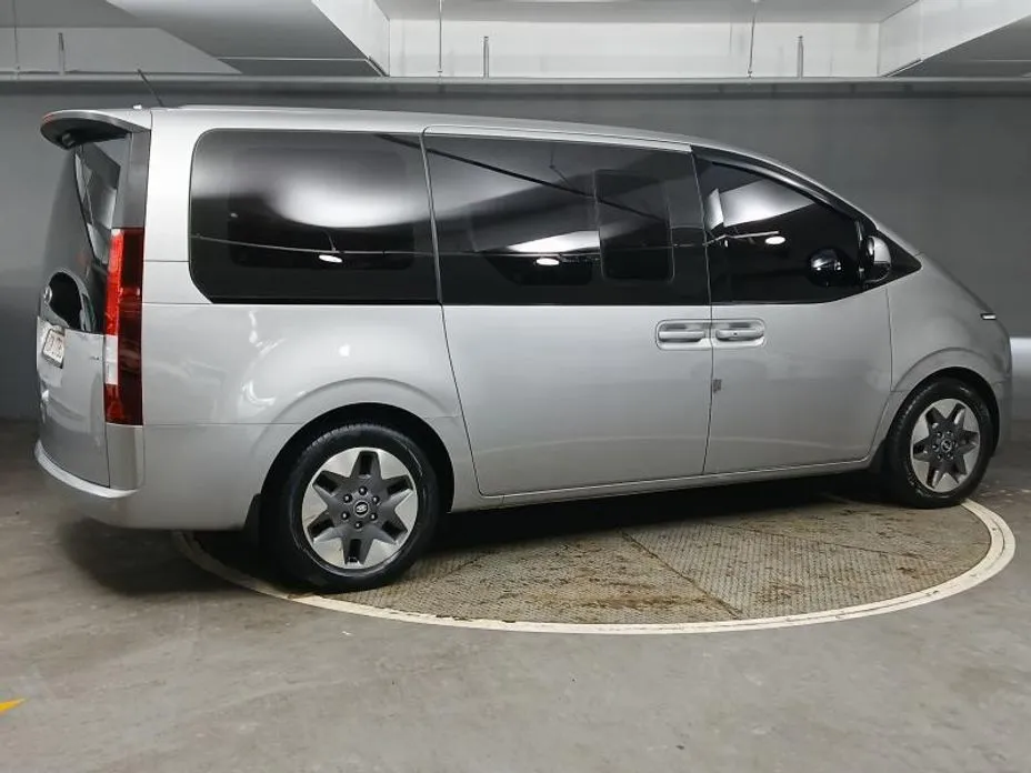 Hyundai Staria — фото 9