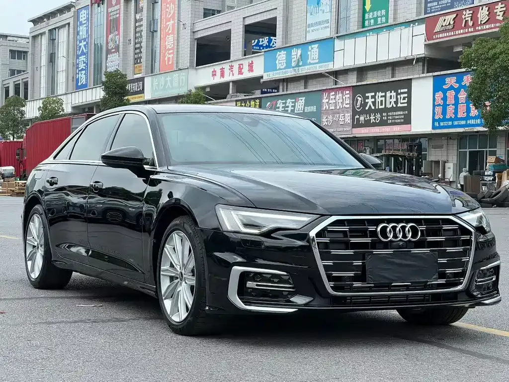 Audi A6L — фото 6