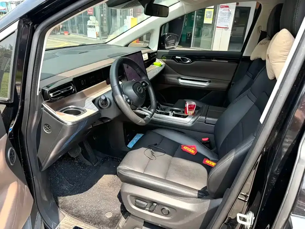 GAC Motor Trumpchi E8 — фото 4