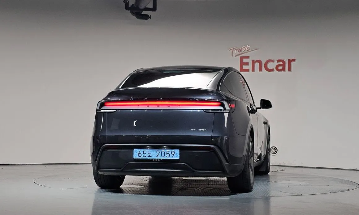 Tesla Model Y — фото 4