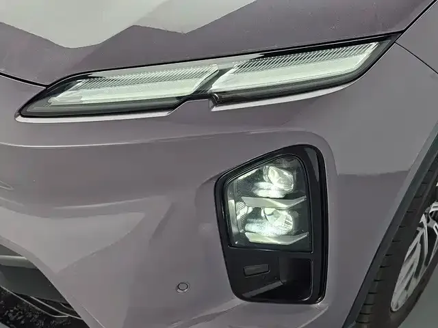 NIO EC6 — фото 10