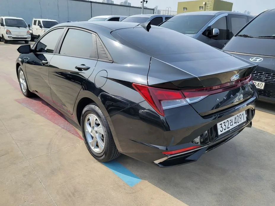 Hyundai AVANTE — фото 3
