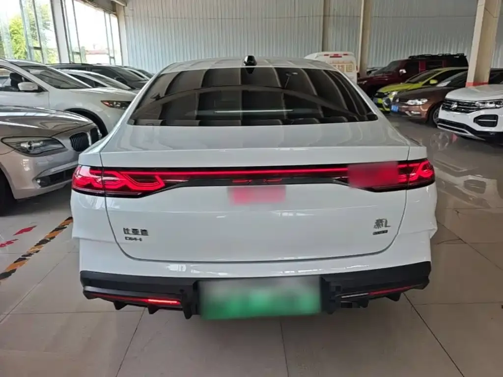 BYD Qin L — фото 10