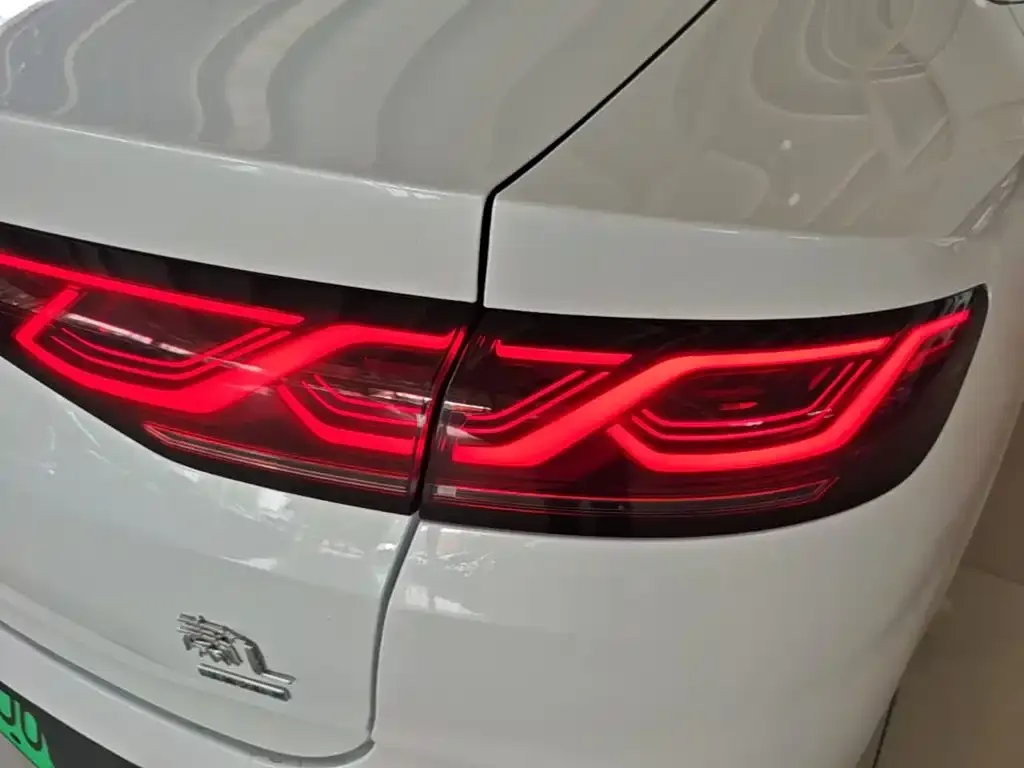 BYD Qin L — фото 2