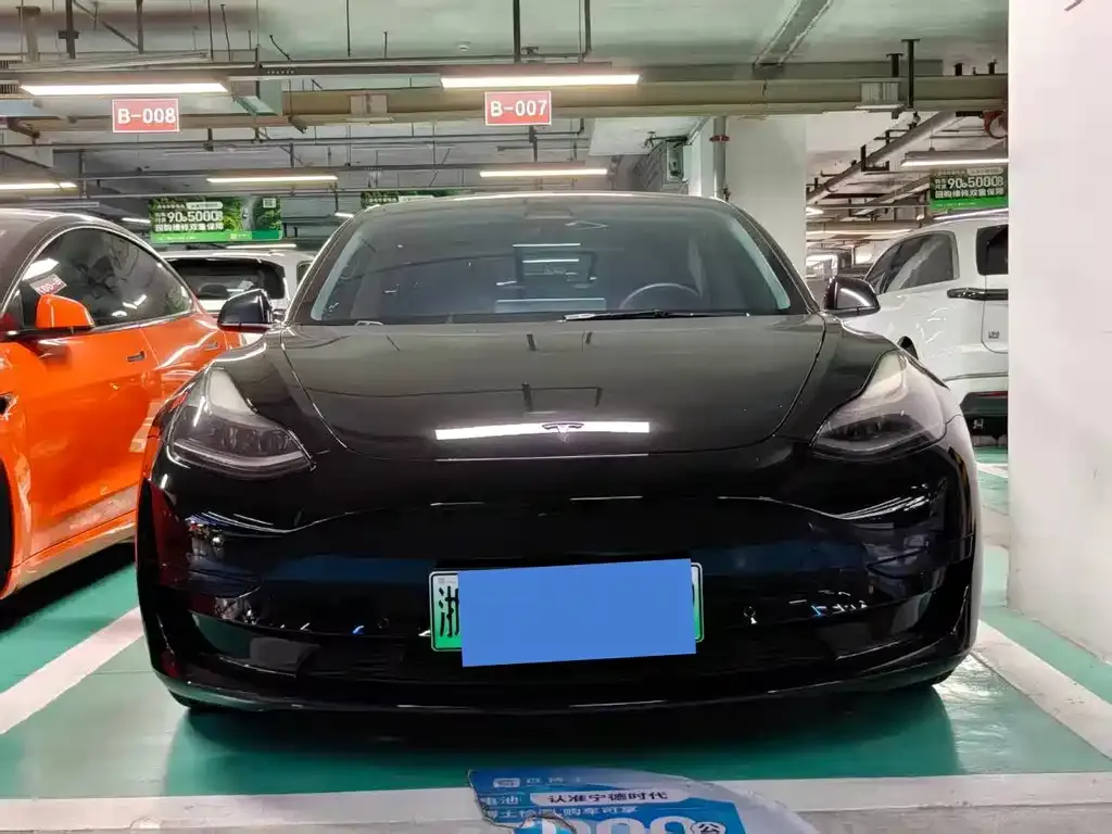 Tesla Model 3 — фото 4