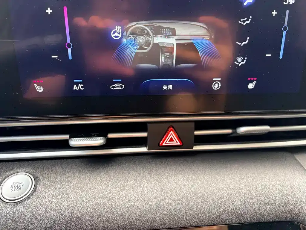 Hyundai Elantra — фото 9