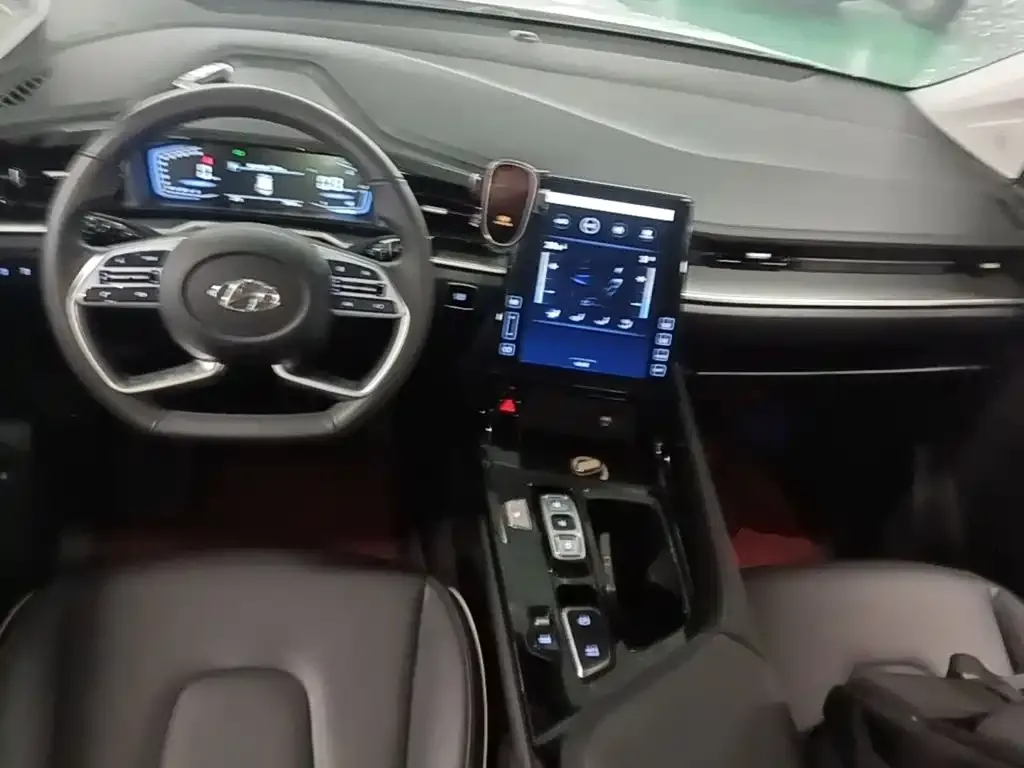 Hyundai Custo — фото 2