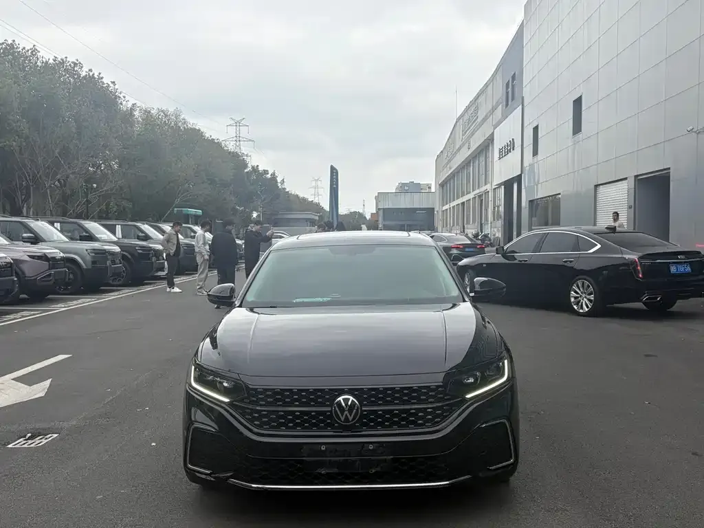Volkswagen Passat — фото 5
