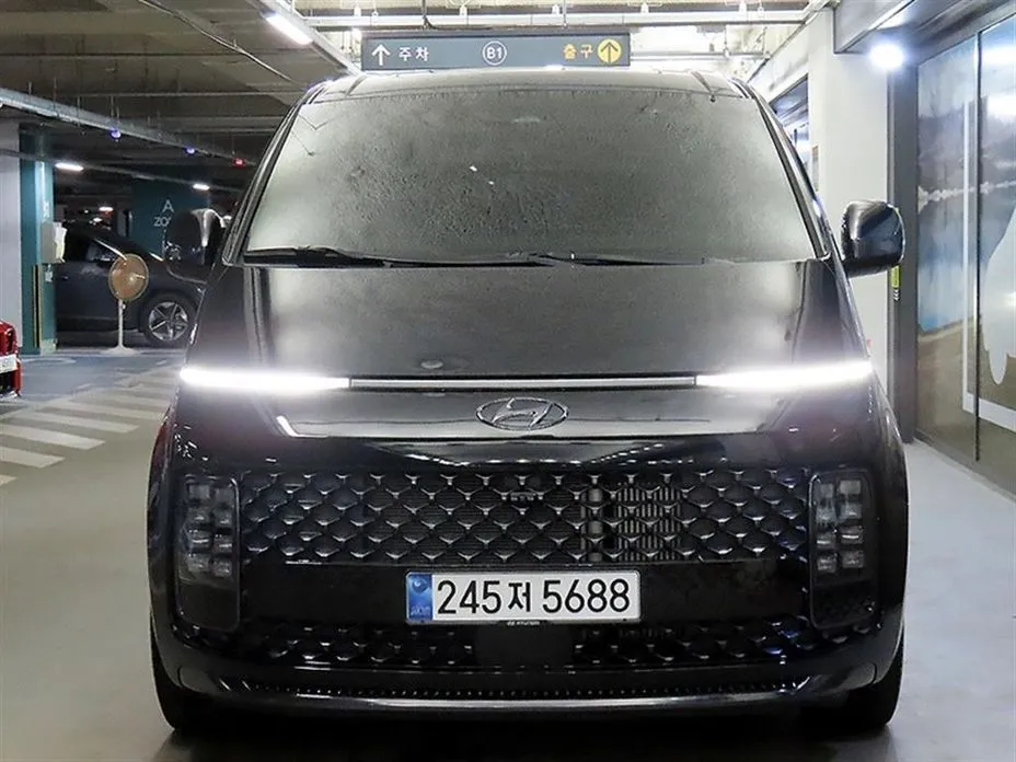 Hyundai Staria — фото 2