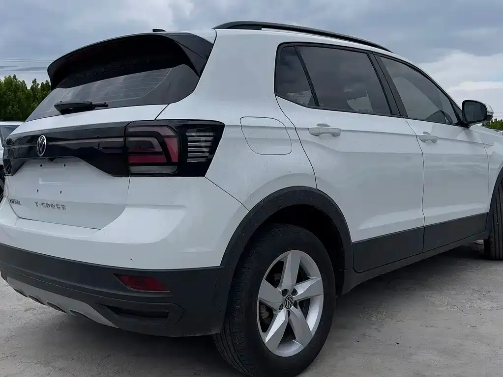 Volkswagen T-Cross — фото 6