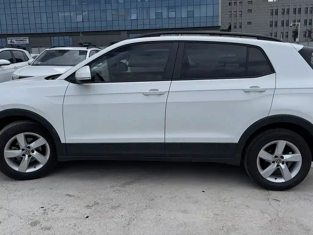 Volkswagen T-Cross — фото 9