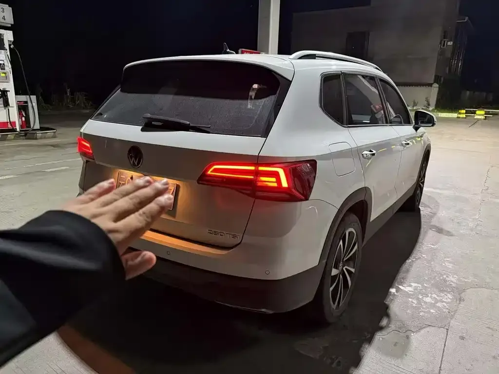 Volkswagen Tharu — фото 3