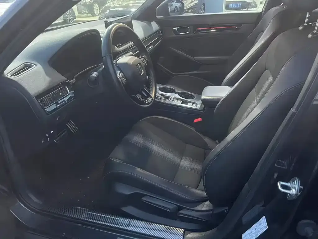 Honda Civic — фото 3