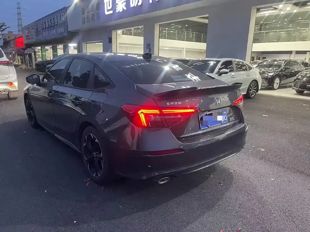 Honda Civic — фото 5