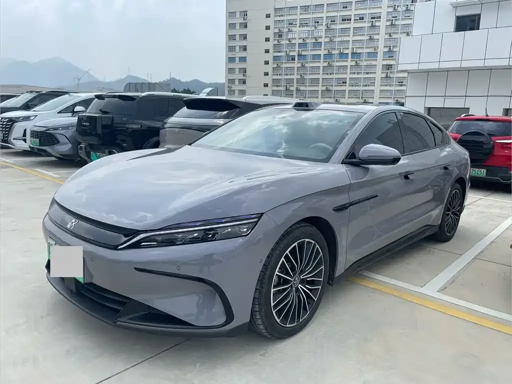 BYD Han — фото 1
