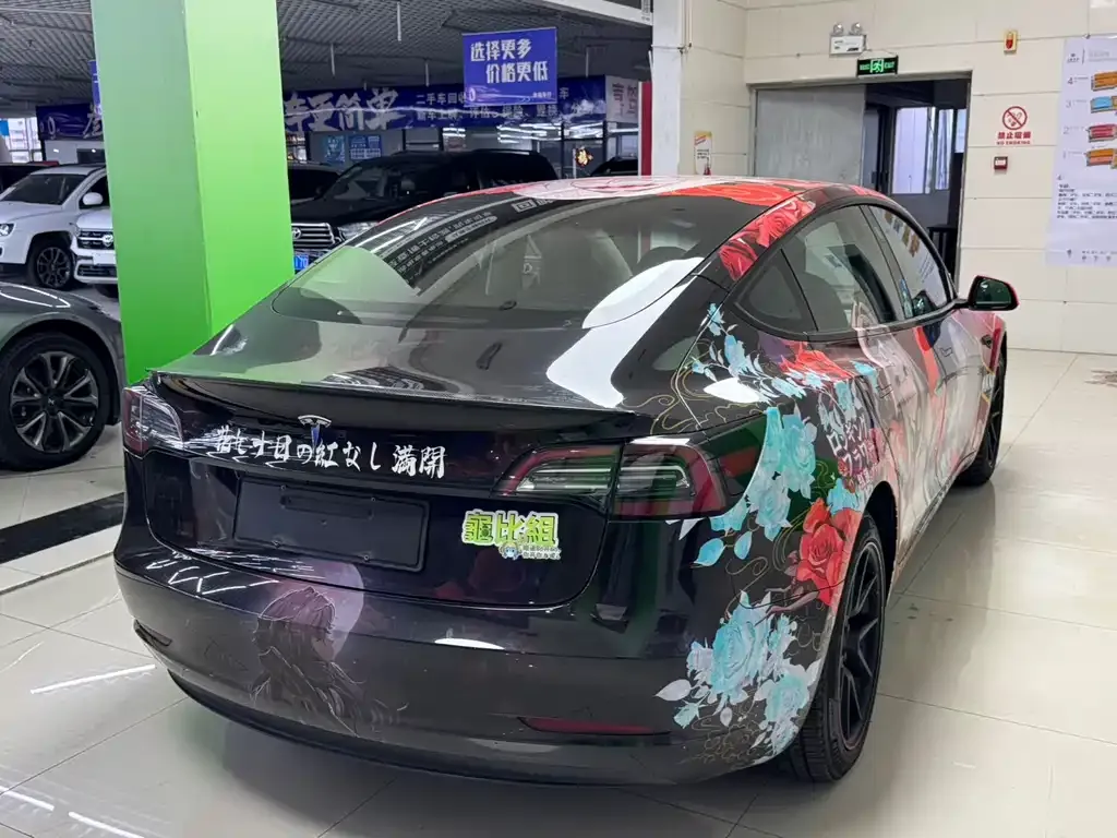 Tesla Model 3 — фото 2