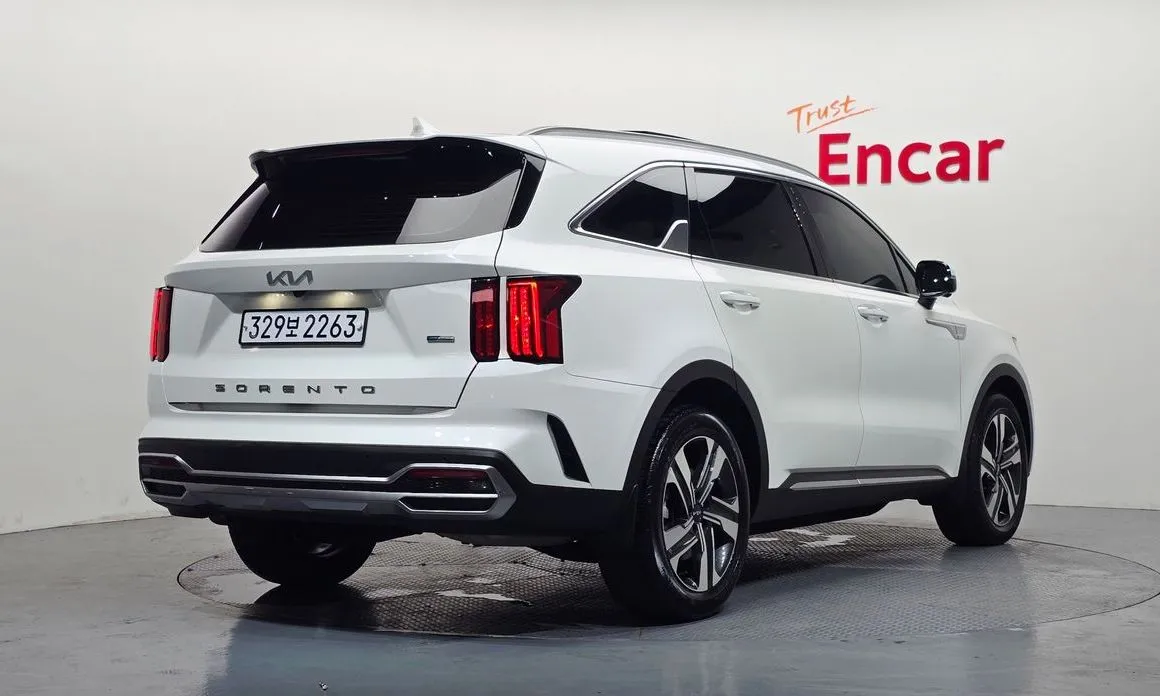 Kia Sorento — фото 9