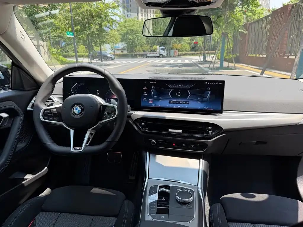BMW 2 Series (Import) — фото 2