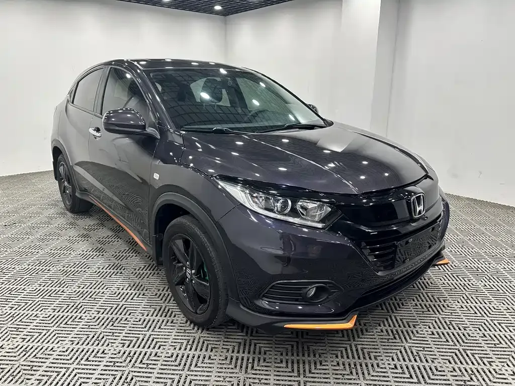 Honda Vezel — фото 1