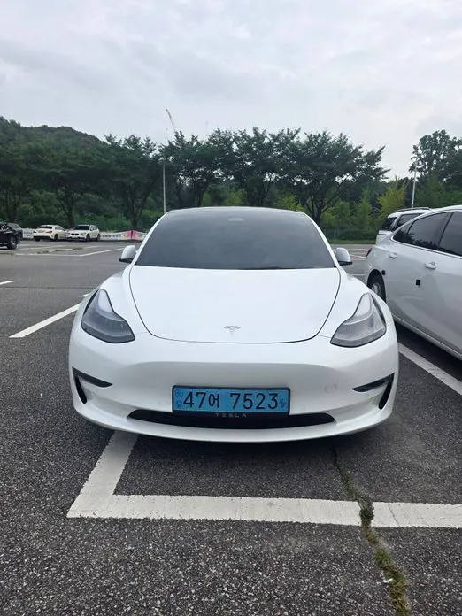 Tesla Model 3 — фото 4