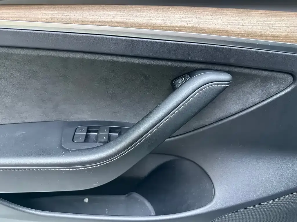 Tesla Model 3 — фото 6