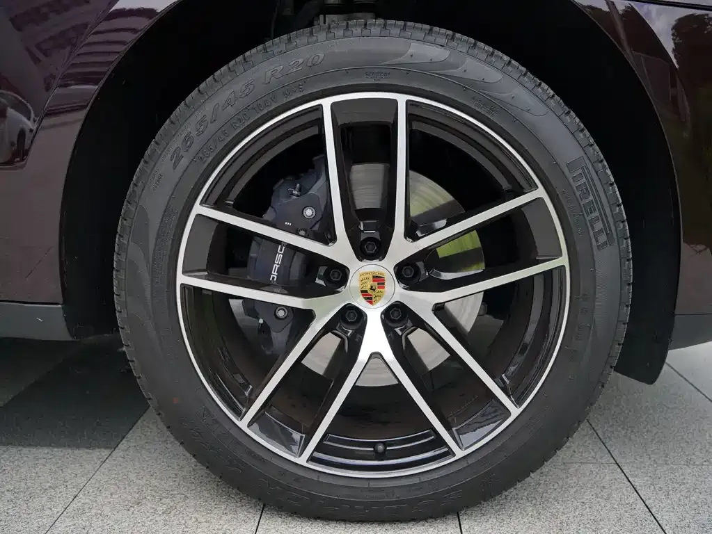 Porsche Macan — фото 10