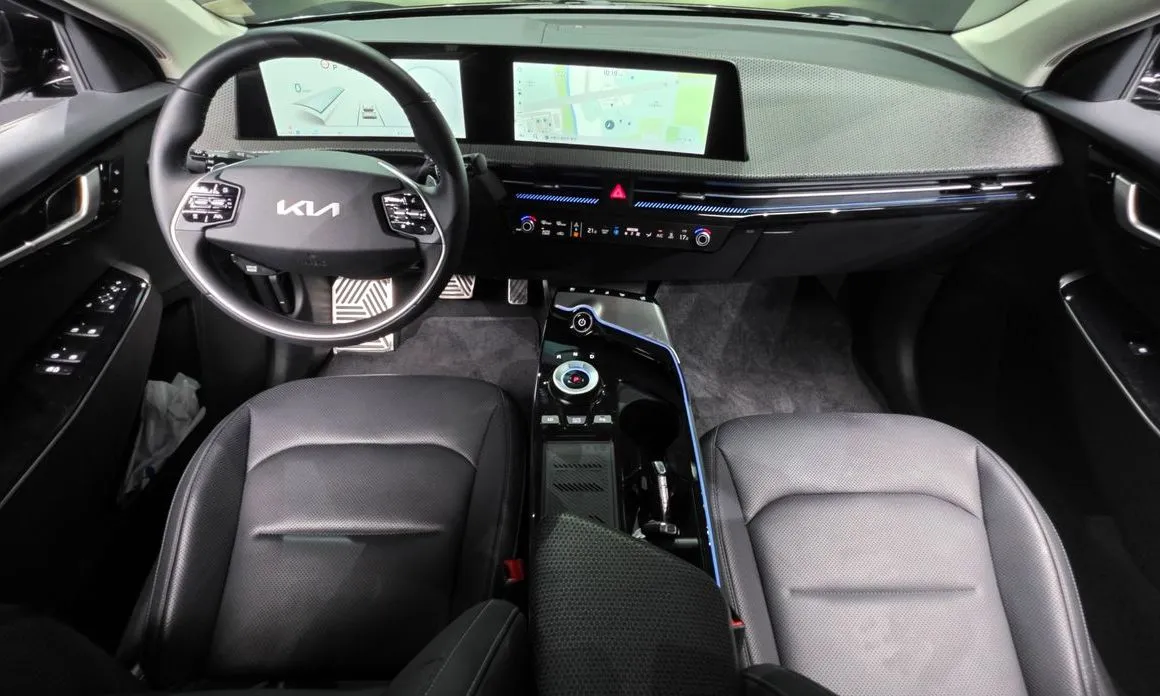 Kia EV6 — фото 9