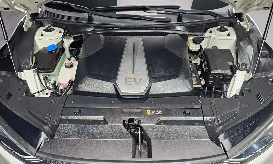 Kia EV6 — фото 10
