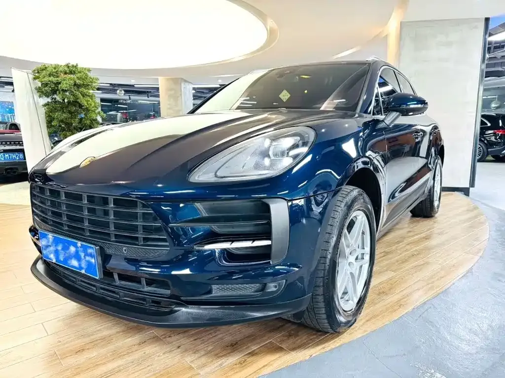 Porsche Macan — фото 1