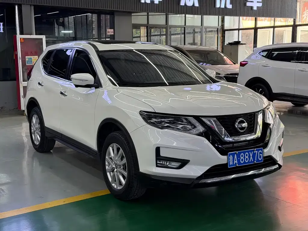 Nissan X-Trail — фото 2
