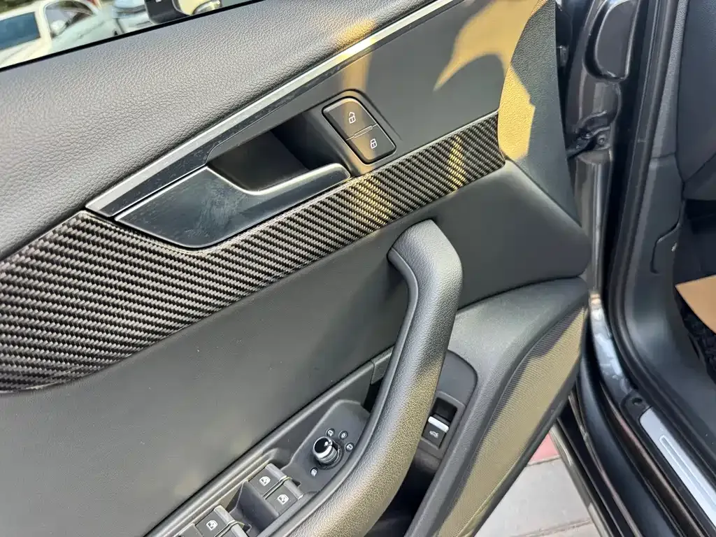 Audi A4 (Import) — фото 9