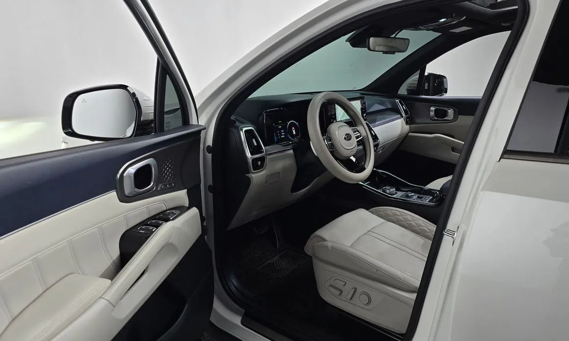 Kia Sorento — фото 7